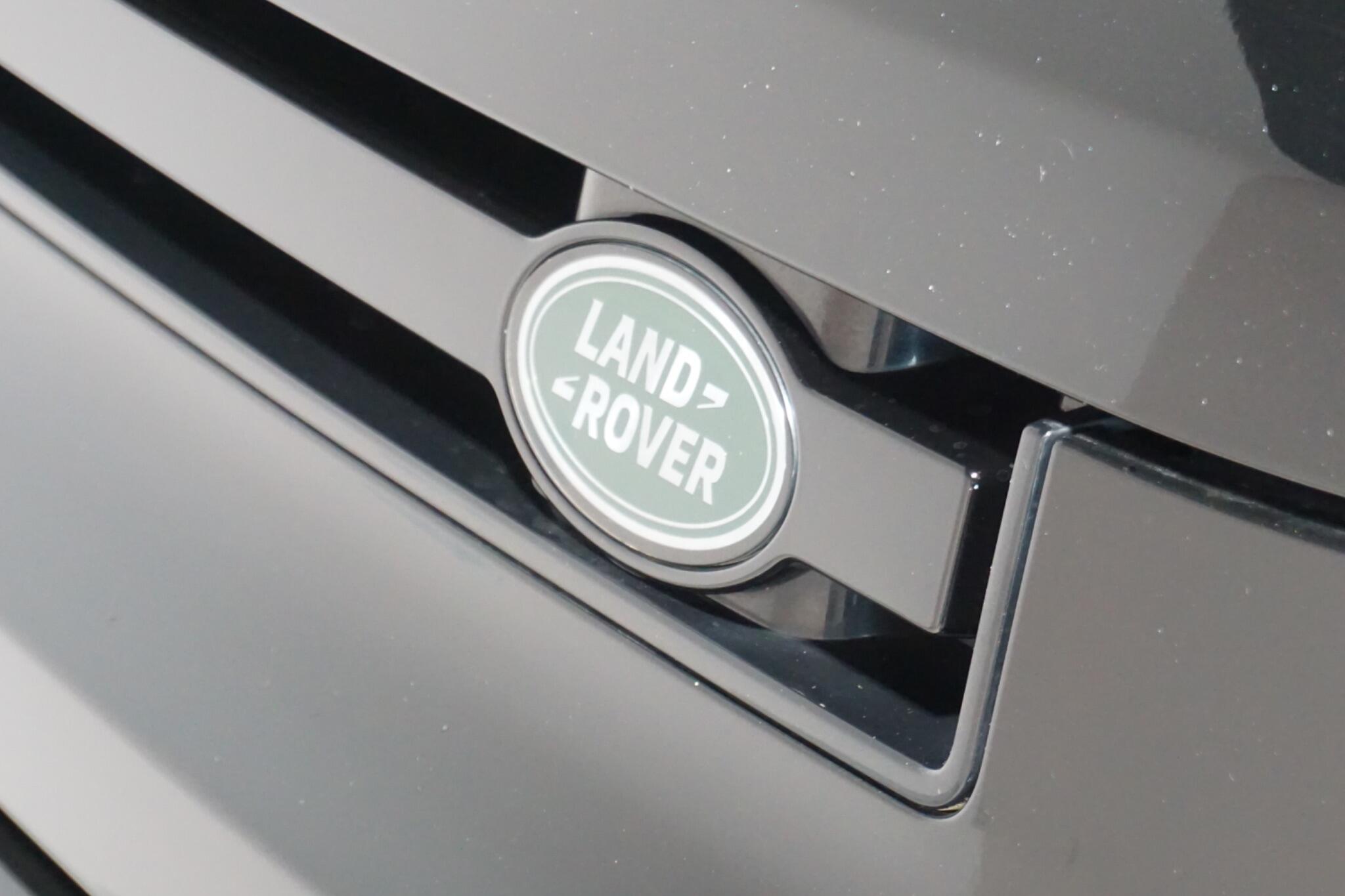 Land Rover Defender 110 3.0 D300 MHEV HSE SUV 5dr Diesel Auto 4WD Euro 6 (s/s) (300 ps)